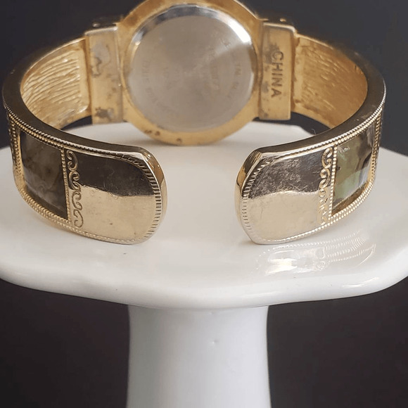 M.Z.Berger Ladies Bangle Watch Gold Tone‎ Crystal Bezel Faux Abalone Inserts - Picture 5 of 11